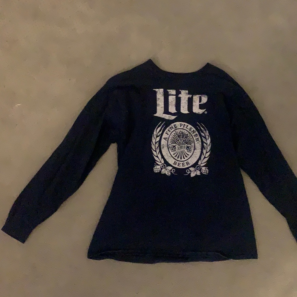 Long sleeve t-shirt